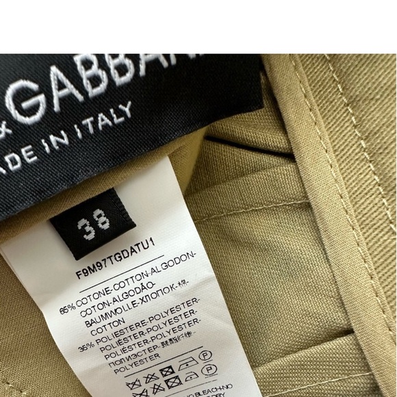 AUTHENTIC Dolce & Gabbana Graffiti Print
Miniskirt Size 38 - Picture 9 of 9